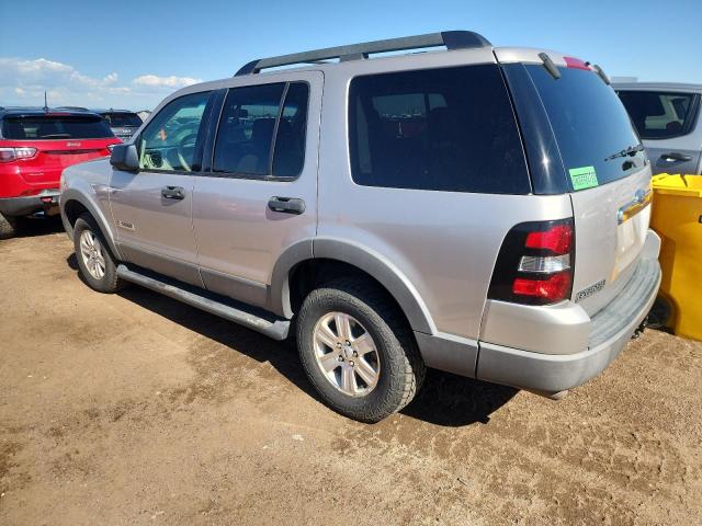 1FMEU73E76UB66975 - 2006 FORD EXPLORER XLT Серебристый фото 2