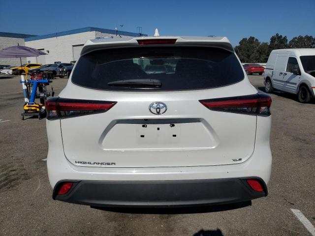 5TDHZRAH3NS551044 - 2022 TOYOTA HIGHLANDER XLE WHITE photo 6