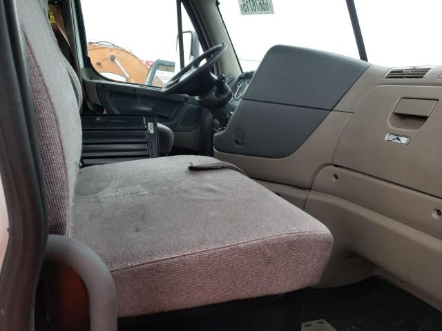 3AKJGBDV0JSGX9107 - 2018 FREIGHTLINER CASCADIA 1 Blanc photo 5