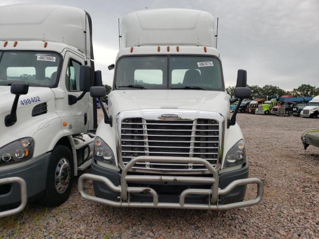 3AKJGBDV0JSGX9107 - 2018 FREIGHTLINER CASCADIA 1 Blanc photo 9