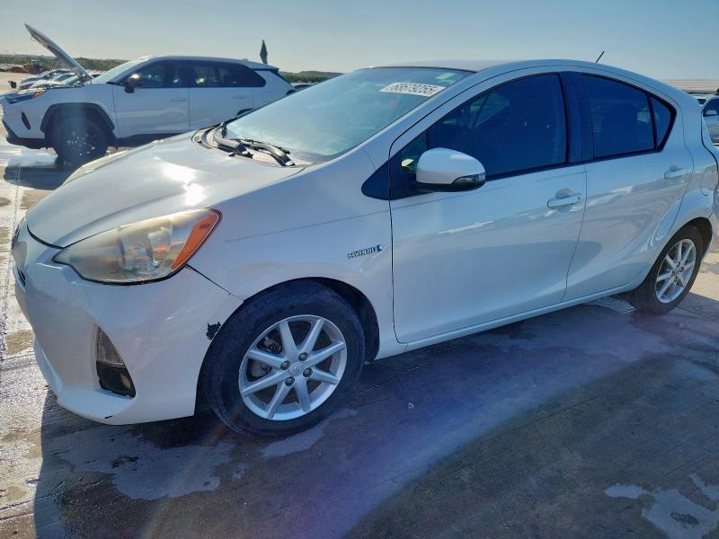 2013 TOYOTA PRIUS C, 