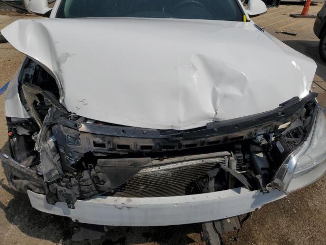 2G4GR5EK8C9114541 - 2012 BUICK REGAL WHITE photo 11