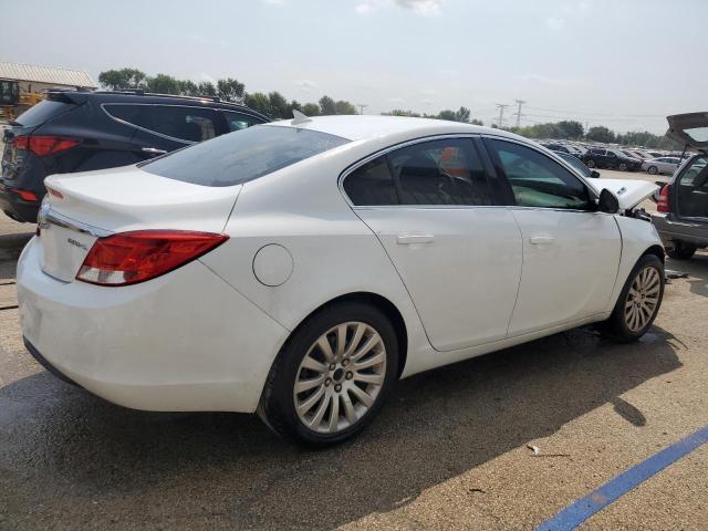 2G4GR5EK8C9114541 - 2012 BUICK REGAL WHITE photo 3