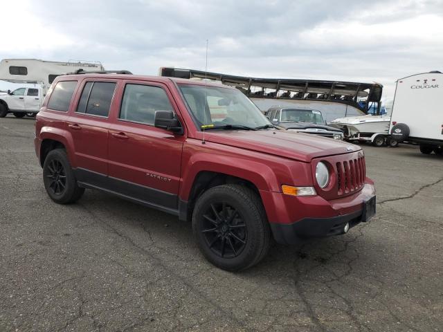 1C4NJRFBXED855420 - 2014 JEEP PATRIOT LATITUDE RED photo 4