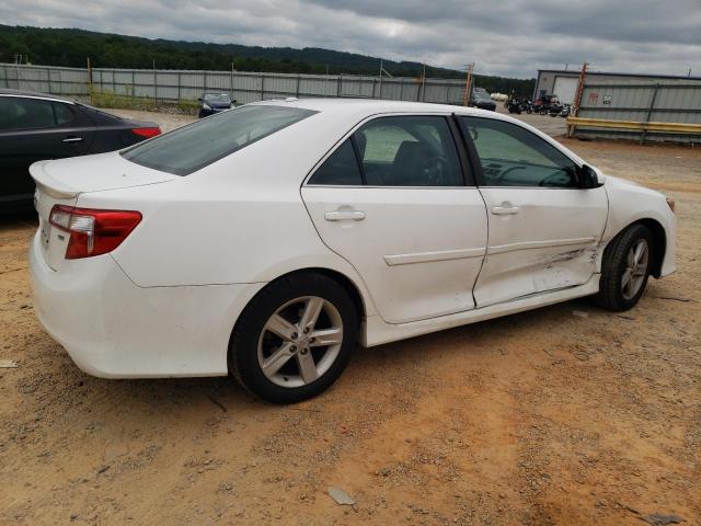 4T1BF1FK5EU804960 - 2014 TOYOTA CAMRY L WHITE photo 3