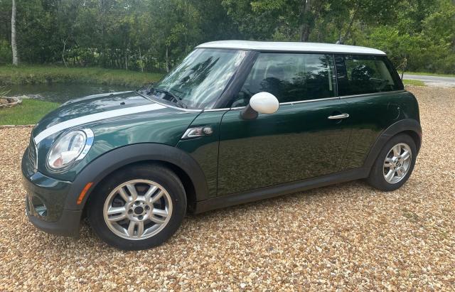 WMWSU3C54DT547635 - 2013 MINI COOPER GREEN photo 2