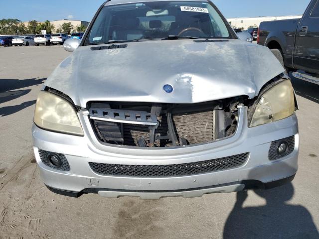 4JGBB86E16A075924 - 2006 MERCEDES-BENZ ML 350 SILVER photo 5