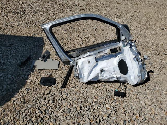 1FMCU93G69KC49401 - 2009 FORD ESCAPE XLT SILVER photo 13