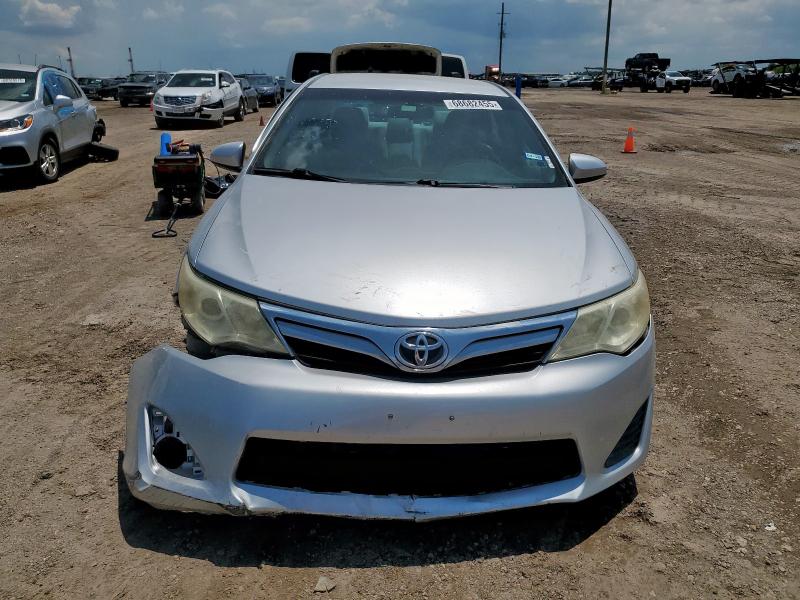 4T1BF1FK6CU026388 - 2012 TOYOTA CAMRY BASE SILVER photo 5