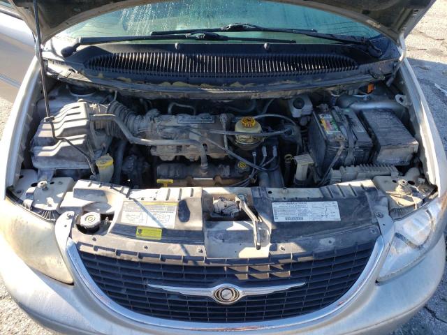 2C4GP74L02R792215 - 2002 CHRYSLER TOWN & COU EX SILVER photo 12