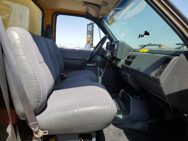 1GDJ7H1PXVJ850774 - 1997 GMC C-SERIES C7H042 YELLOW photo 11