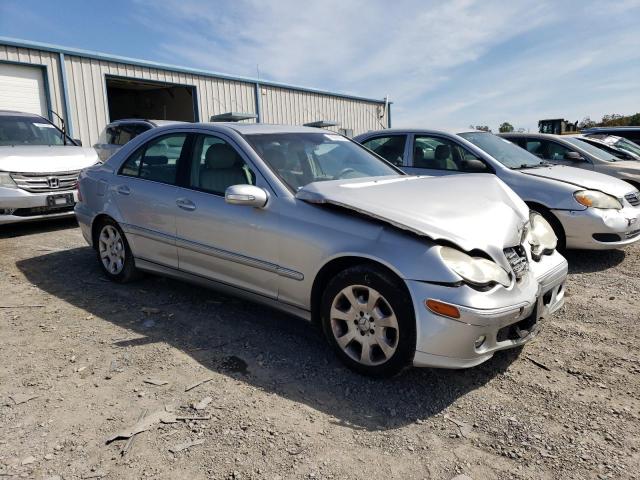 WDBRF81J75F609486 - 2005 MERCEDES-BENZ C 240 4MATIC SILVER photo 4