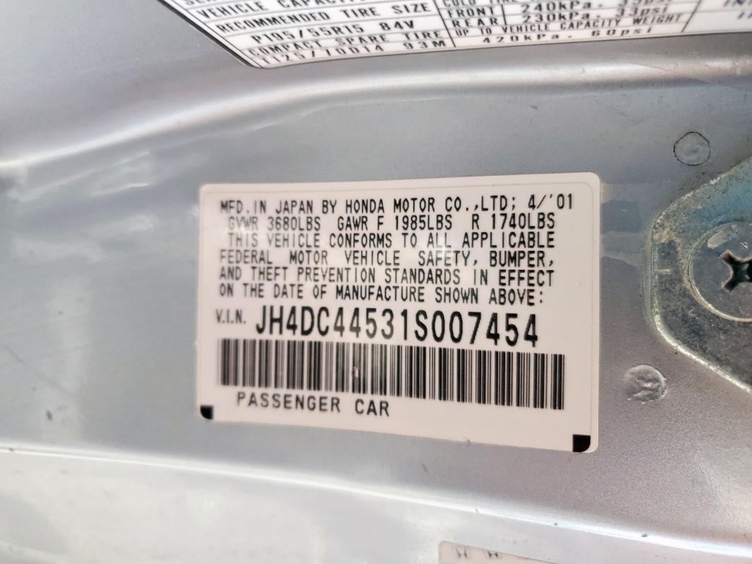 JH4DC44531S007454 - 2001 ACURA INTEGRA LS SILVER photo 12