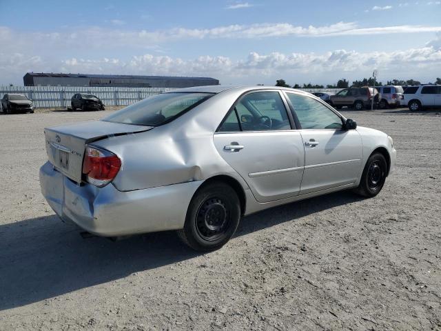 4T1BE32K85U001421 - 2005 TOYOTA CAMRY LE SILVER photo 3