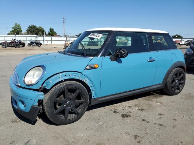 2009 MINI COOPER, 