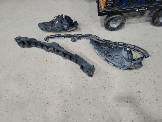 1G1ZD5ST9JF146565 - 2018 CHEVROLET MALIBU LT SILVER photo 12