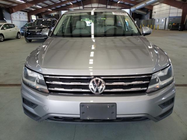 3VV2B7AX5LM055070 - 2020 VOLKSWAGEN TIGUAN SE GRAY photo 5