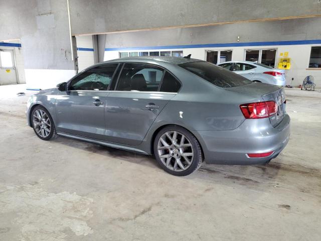 3VW5S7AJ8DM308338 - 2013 VOLKSWAGEN JETTA GLI GRAY photo 2