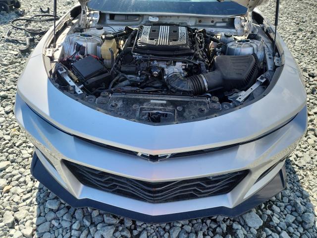 1G1FJ1R67J0175599 - 2018 CHEVROLET CAMARO ZL1 银色 照片 11