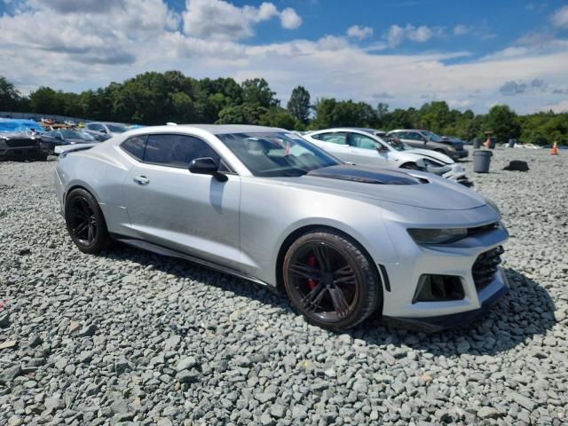 1G1FJ1R67J0175599 - 2018 CHEVROLET CAMARO ZL1 银色 照片 4
