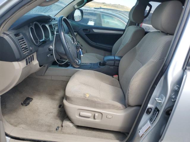 JTEBT14R460062018 - 2006 TOYOTA 4RUNNER SR5 Silber Foto 7