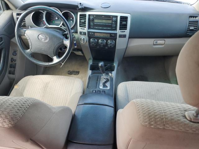 JTEBT14R460062018 - 2006 TOYOTA 4RUNNER SR5 Silber Foto 8