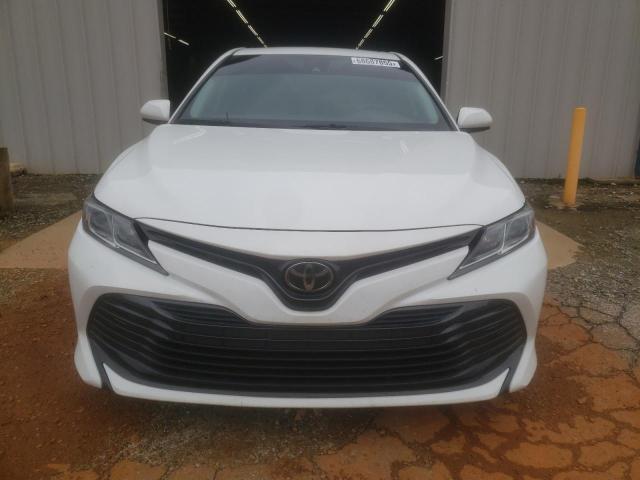 4T1C11AK3LU945467 - 2020 TOYOTA CAMRY LE WHITE photo 5