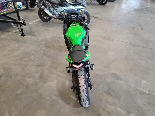 ML5EXER18PDA81131 - 2023 KAWASAKI EX650 R Зеленый фото 6