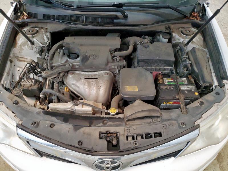 4T1BF1FK0CU529995 - 2012 TOYOTA CAMRY BASE 白色 照片 11