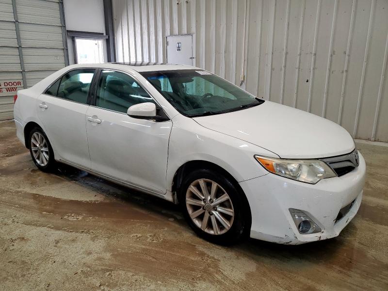 4T1BF1FK0CU529995 - 2012 TOYOTA CAMRY BASE 白色 照片 4