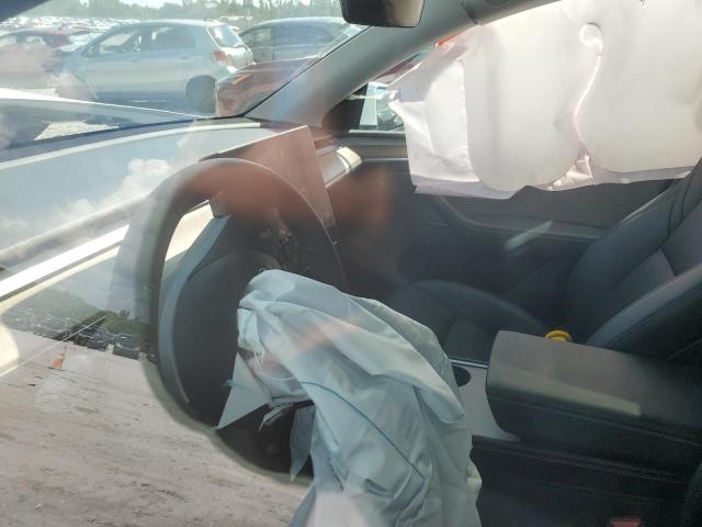 7SAYGAEE0SF221887 - 2025 TESLA MODEL Y 白色 照片 9