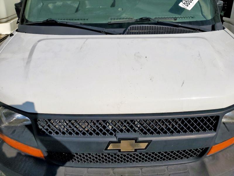 1GB3G4CG2F1113903 - 2015 CHEVROLET EXPRESS G3 Blanco foto 12