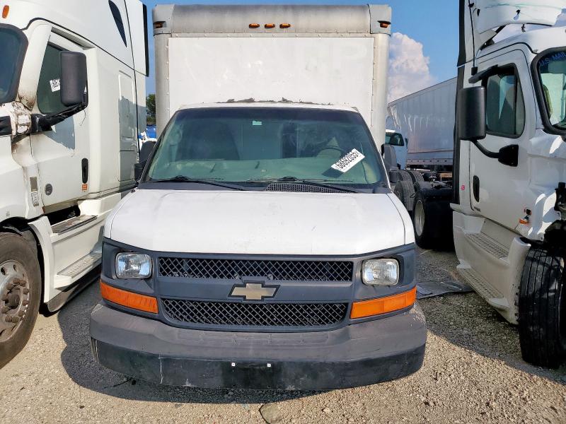 1GB3G4CG2F1113903 - 2015 CHEVROLET EXPRESS G3 Blanco foto 5