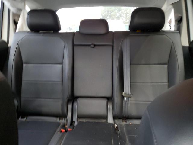 3VV2B7AX5JM119864 - 2018 VOLKSWAGEN TIGUAN SE أبيض صورة 10