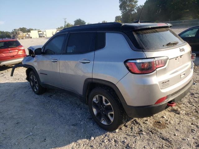 3C4NJDDB0JT417533 - 2018 JEEP COMPASS TRAILHAWK SILVER photo 2