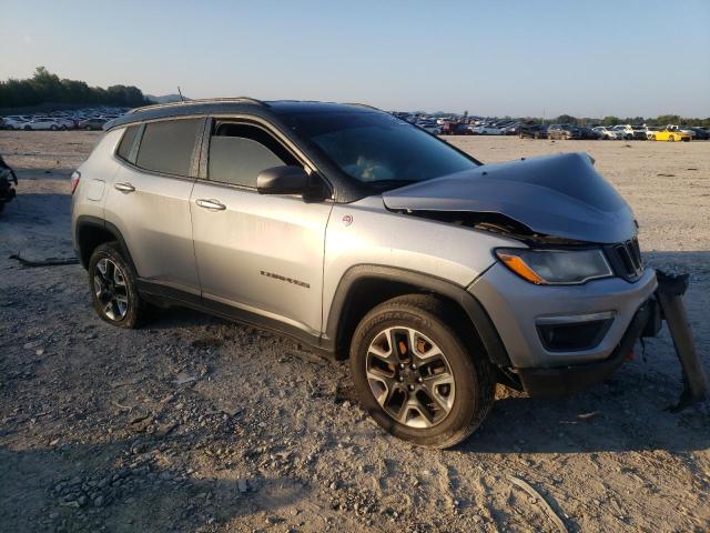 3C4NJDDB0JT417533 - 2018 JEEP COMPASS TRAILHAWK SILVER photo 4