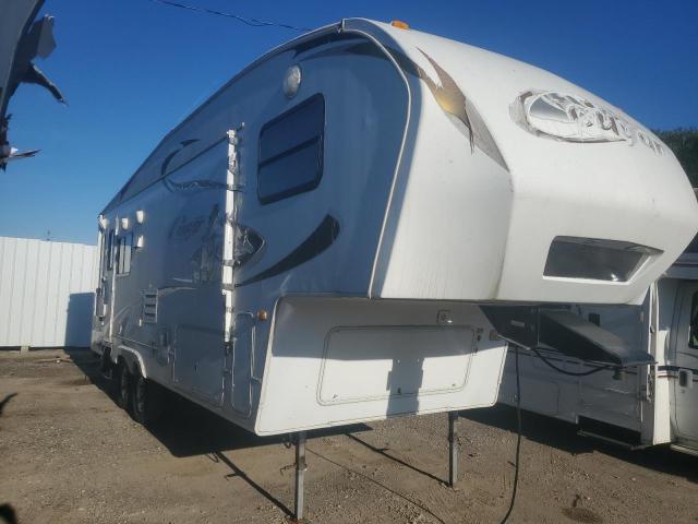 2010 KEYSTONE 5TH WHEEL, 