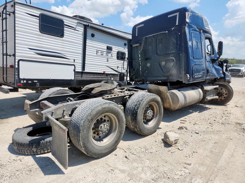 1FUJGLDR8CLAY4836 - 2012 FREIGHTLINER CASCADIA 1 BLUE photo 4