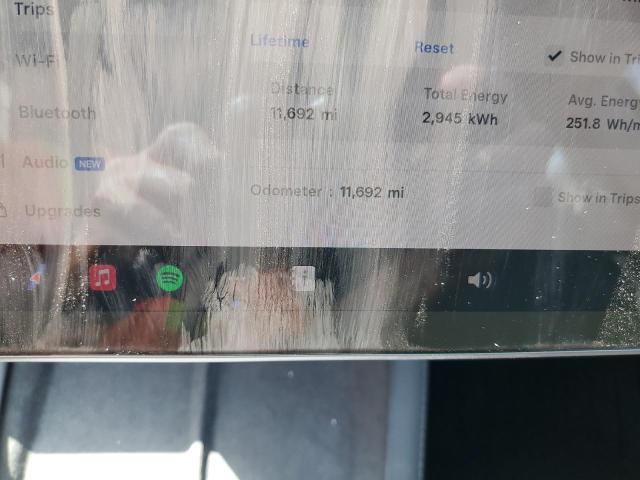 5YJ3E1EA6SF904607 - 2025 TESLA MODEL 3 CHARCOAL photo 9