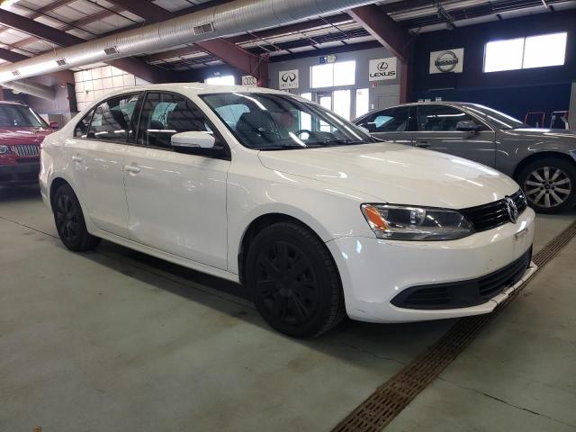 3VWD17AJ8EM241658 - 2014 VOLKSWAGEN JETTA SE WHITE photo 4