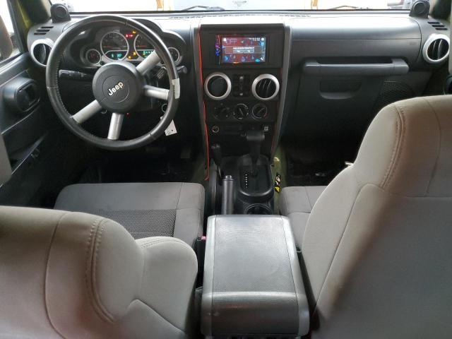 1J8GA59158L604795 - 2008 JEEP WRANGLER U SAHARA GREEN photo 8