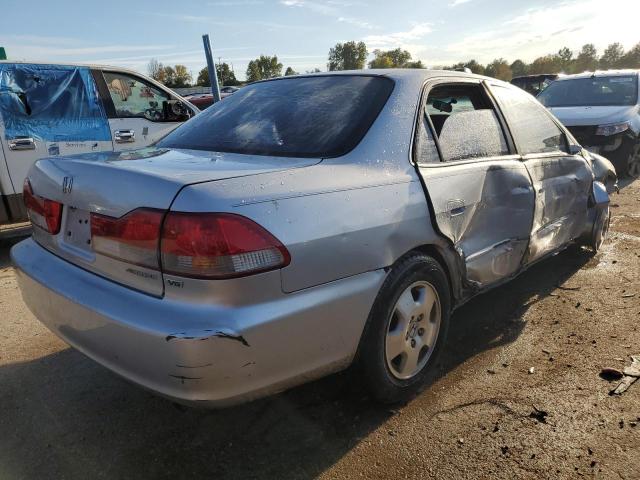 1HGCG16582A075772 - 2002 HONDA ACCORD EX SILVER photo 3