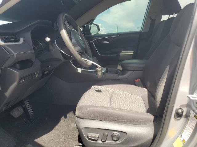 2T3W1RFV9MW160670 - 2021 TOYOTA RAV4 XLE 银色 照片 7