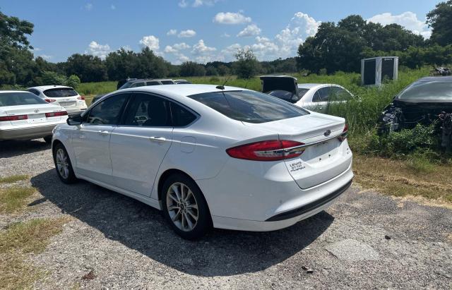 3FA6P0HD0HR123019 - 2017 FORD FUSION SE WHITE photo 3