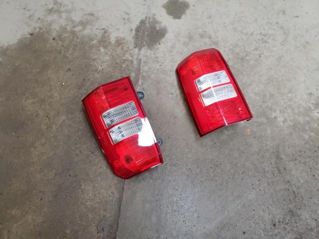 1J4NT2GB2AD519636 - 2010 JEEP PATRIOT SPORT WHITE photo 13