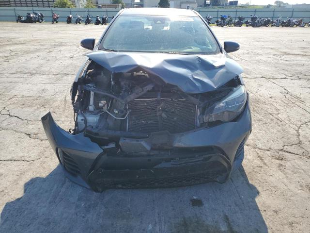 5YFBURHE3JP820842 - 2018 TOYOTA COROLLA L 灰色 照片 5