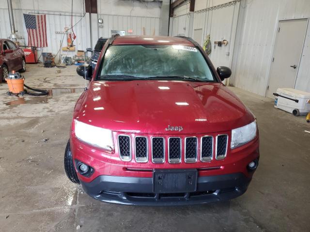 1C4NJDEB4DD274627 - 2013 JEEP COMPASS LATITUDE Темно-червоний фото 5