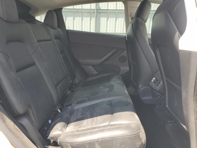 7SAYGDEE3NF408563 - 2022 TESLA MODEL Y WHITE photo 10