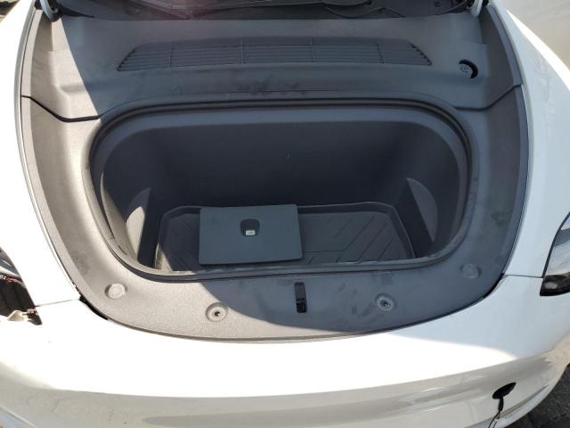 7SAYGDEE3NF408563 - 2022 TESLA MODEL Y WHITE photo 11