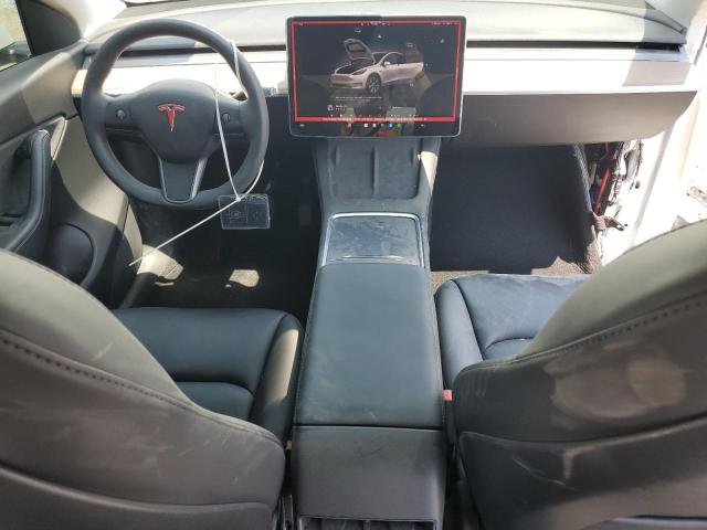 7SAYGDEE3NF408563 - 2022 TESLA MODEL Y WHITE photo 8
